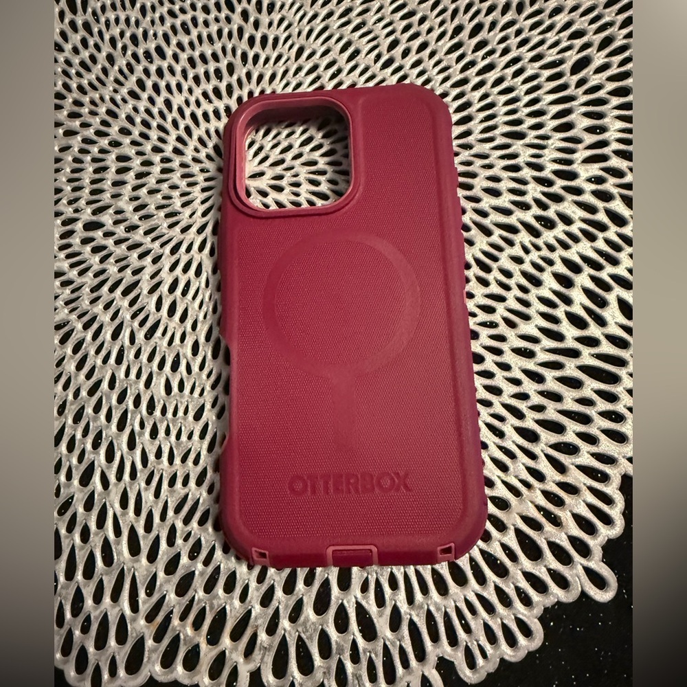 OtterBox iPhone 16 Pro Max Defender Series Case - Foxberry Pink